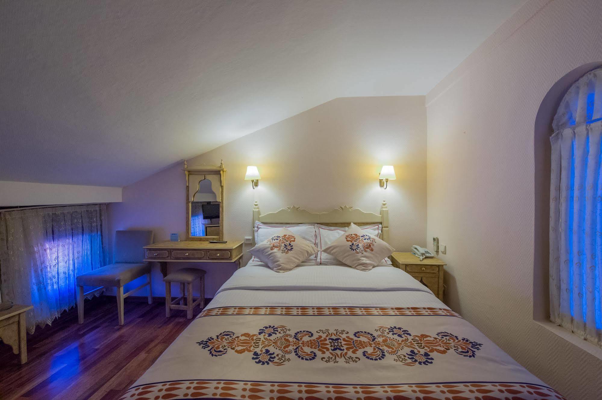 Assos Behram Special Class Hotel Adults Only Exterior foto